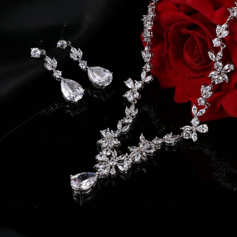 Gorgeous AAA+ CZ Diamond Stones Flower Design Wedding Jewelry Set - BridalSparkles