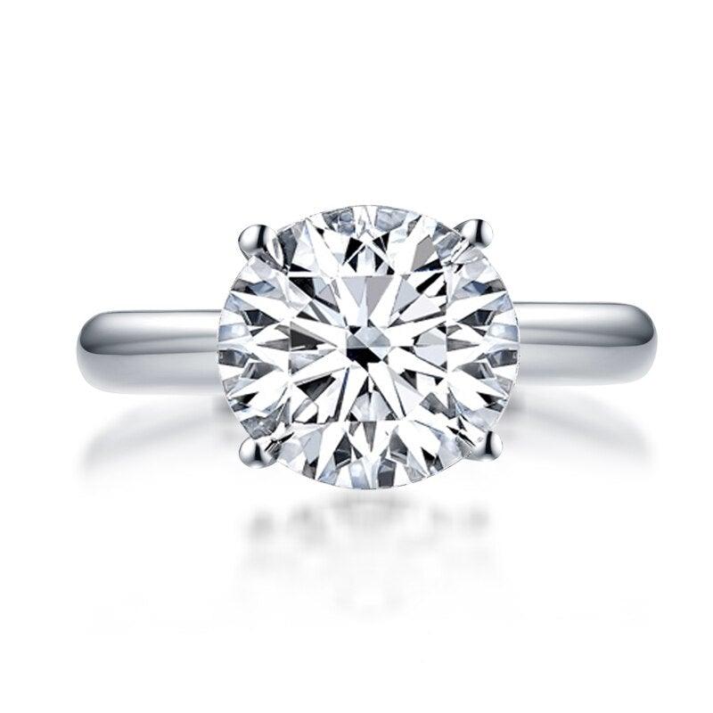 Glamorous 2.5 Ct Round Lab Diamond Wedding Engagement Ring - BridalSparkles