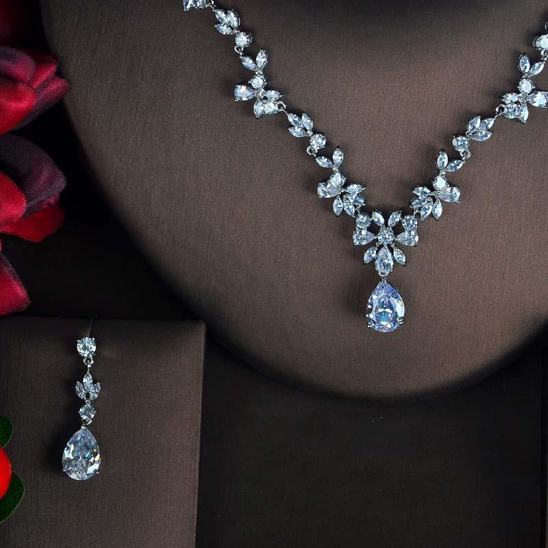 Luxury Flower Design AAAA+ Zircon Diamonds 2 Piece Bridal Wedding Jewelry Set - BridalSparkles